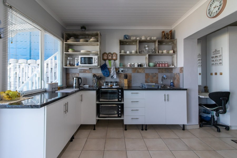 11 Bedroom Property for Sale in West Beach Eastern Cape